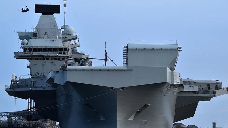 Hải quân Anh thách thức Trung Quốc, thẳng tiến Biển Đông