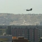 Hàng loạt nước sơ tán công dân khỏi Afghanistan